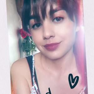 Meet your Posher, Perla